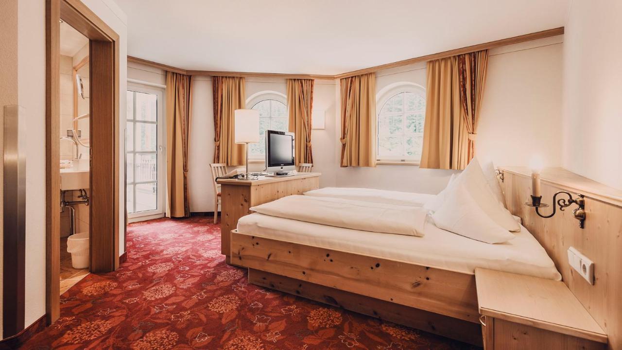 Auhof 4*